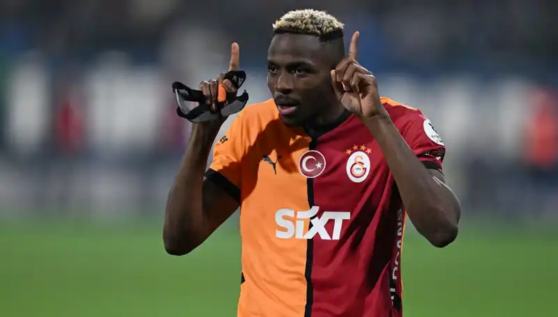 Galatasaray’ın Sıradışı Forveti Osimhen: 21 Maçta 17 Gol ile Taraftarları Coşturdu