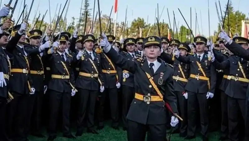 İkinci Emeklilik: Kılıçlı Yeminin Psikolojik Etkileri ve Yararları