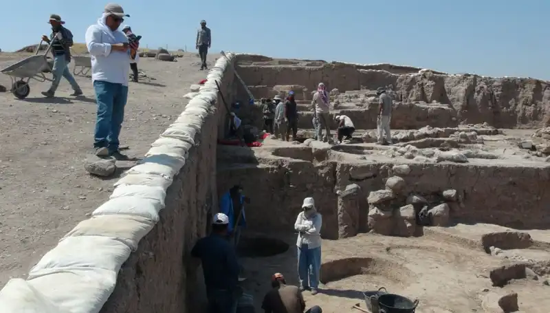 Kilis Oylum Höyük'te Sıcak Havaya Rağmen Kazı Çalışmaları Devam Ediyor!