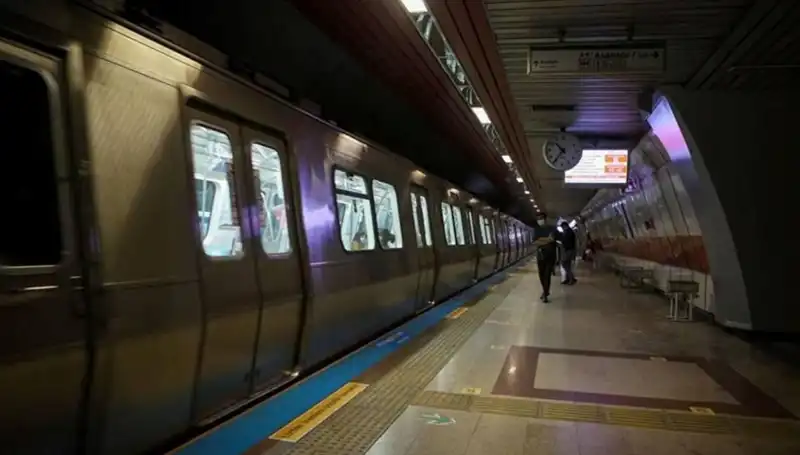 İstanbul'un Kalbinde Yeni Dönem: Taksim ve Şişhane İstasyonları Açıldı