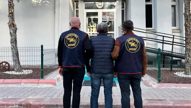 FETÖ'nün Gizli İlişkileri: Firari Emniyet Müdürü Yakalandı
