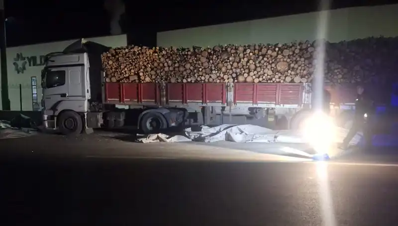 Brandayı Toplayan TIR Sürücüsüne Otomobil Çarpınca Yaşanan Psikolojik Etkiler
