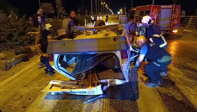 Kavşakta Yaşanan Feci Kaza: 7 Kişi Yaralandı, 2'si Ağır Durumda