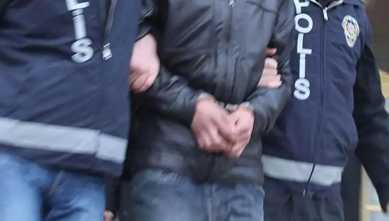 Konya'da Çökertilen Dolandırıcılık Şebekesi: 13 Kişi Tutuklandı
