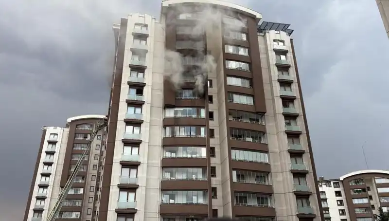 Ankara'da 14 Katlı Binada Yangın: Psikolojik Etkileri ve İnsan Davranışları