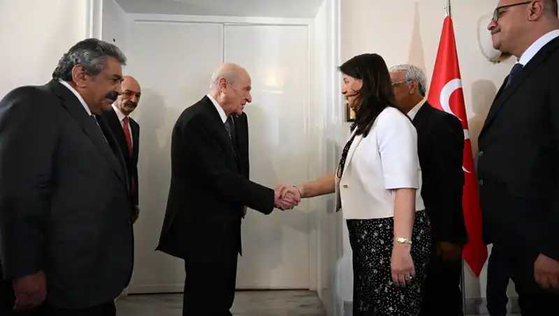 Bahçeli, Yeni Politika Hedeflerini DEM Parti Heyeti ile Görüştü