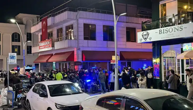Kafe Sahibinin Kahramanlığı: Havaya Ateş Açan Saldırganla Yüzleşti