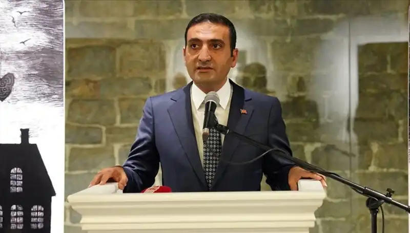İnan Güney: Beyoğlu’nun Dinamik Belediye Başkanı ve Psikolojik Liderliği