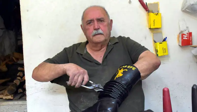 Tireli Hasan Usta'nın 64 Yıllık Meslek Serüveni: Eşsiz Beceri ve Tutku