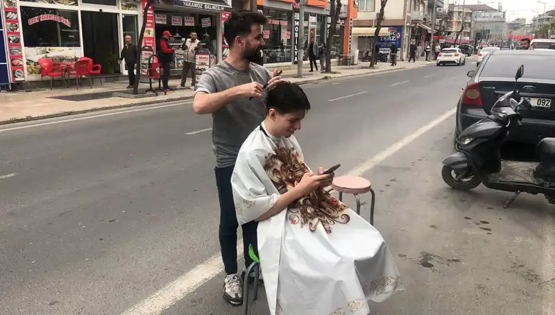 Depremin Ardından Yarım Kalan Tıraş: Bir Hikaye ve Psikolojik Etkileri