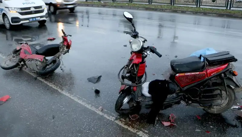 Adana'da Feci Kaza: Elektrikli Bisiklete Çarpan Otomobilin Yarattığı Trajedi