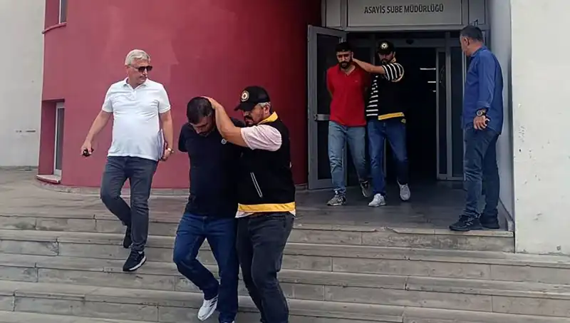 Dolandırıcılık Skandalı: Sabun Paketleme İşi ile Tutuklama İddiası