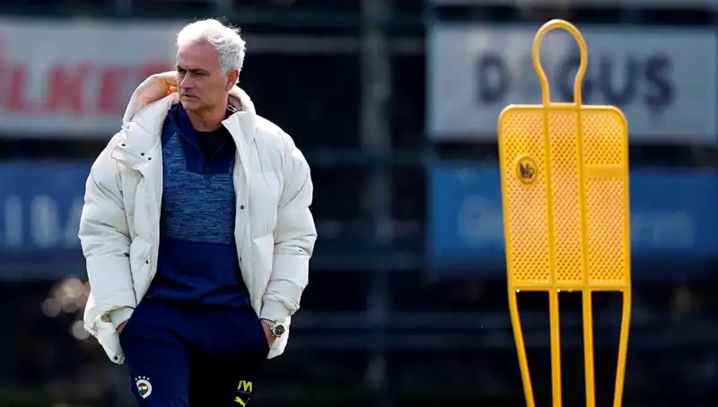 Mourinho'nun Takım İçindeki 'Bir Numara' Stratejisi: Psikolojik Etkileri Neler?