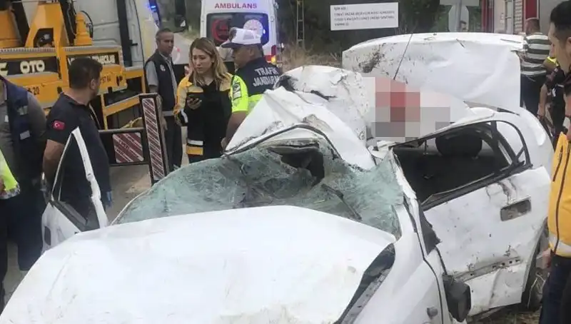 Tokat'ta Bir Trafik Kazası: Devrilen Otomobilin Sürücüsü Hayatını Kaybetti!