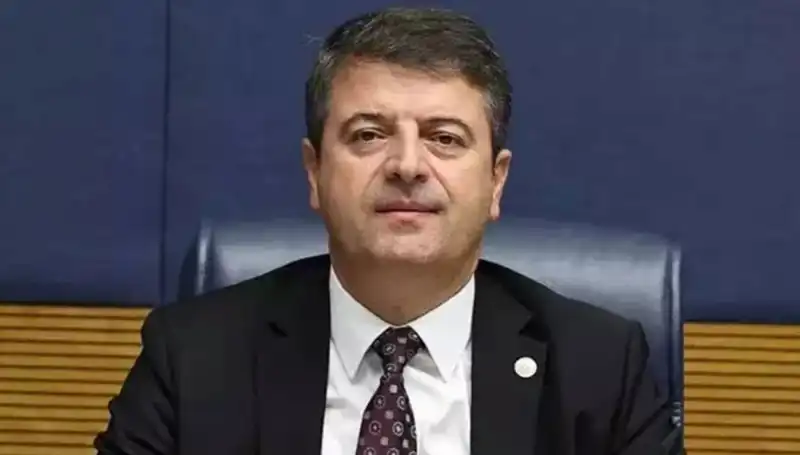 Adıyaman Belediye Başkanı Abdurrahman Tutdere Görevine İade Edildi: Detaylar Burada!
