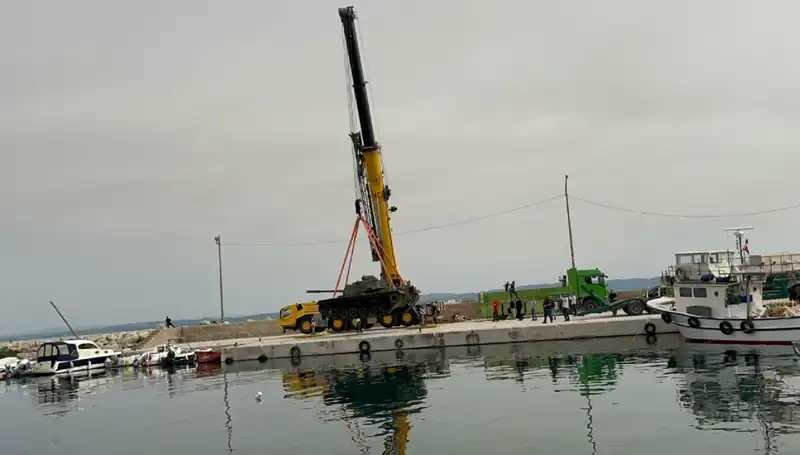 Saros Körfezi'nde Thalassofobi: Tank Batırma Projesi Psikolojik Etkileri Tartışma Yarattı