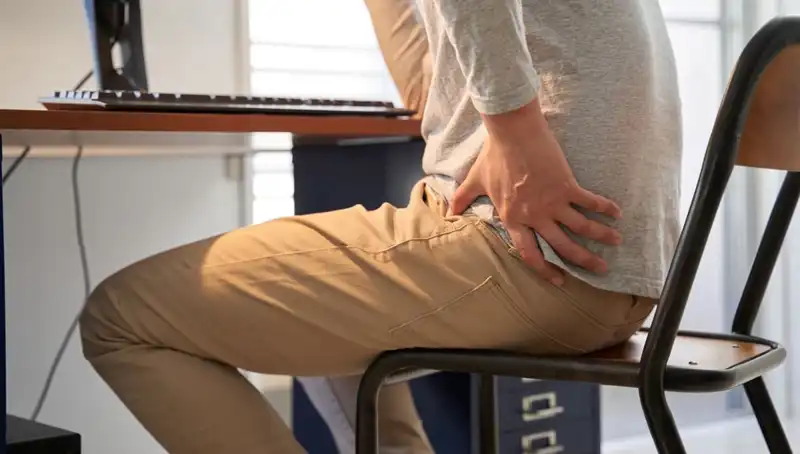 Kalça Ağrısı Bağcıklı Bağırsak Kanseri Belirtileri Olabilir mi?