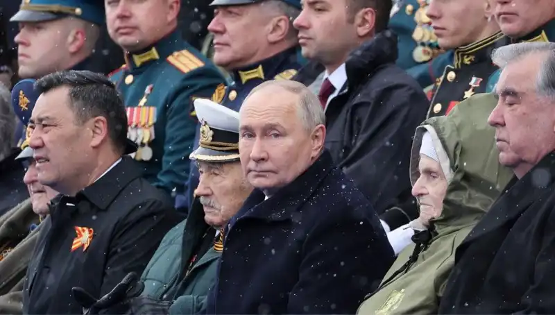Putin, Rus Ordusunu Güçlendirmek İçin Tarihi Bir Çağrı Yaptı