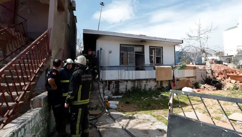 Antalya'da Gecekondu Yangını: Psikolojik Etkileri ve Sosyal Dayanışmanın Önemi