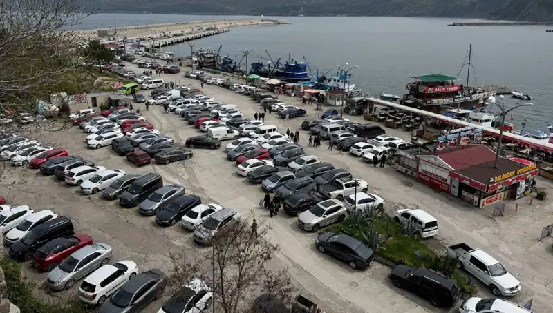 Bayramda Huzur ve Stres: 4 Günde 14 Bin Araç, Psikolojimizi Nasıl Etkiliyor?