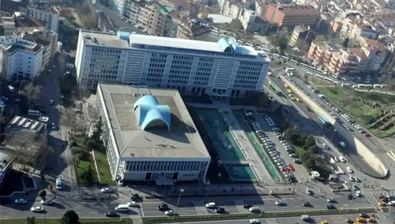 İBB Soruşturmasında "Enderun" WhatsApp Grubunun Gizli Mesajları Ortaya Çıktı
