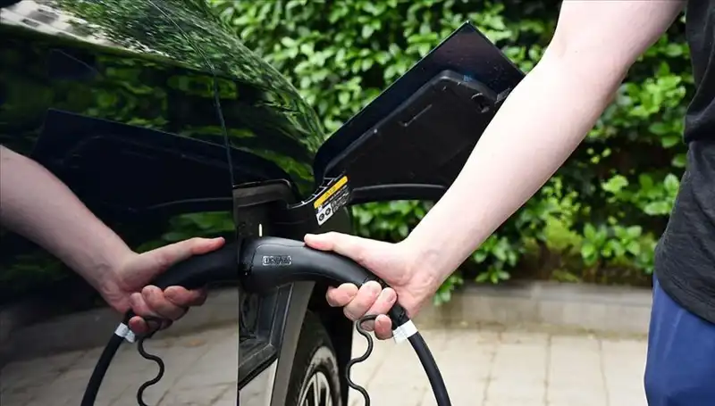 ABD, İngiltere'den Elektrikli Araç Üreticilerine Destekle Gümrük Vergilerine Karşı Hamle Yapıyor