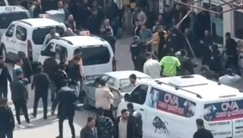 Erciş’te Taşlı Sopalı Kavga: Psikolojik Etkileri ve Toplumsal Yansımaları