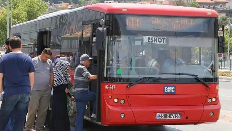 İzmir'de Öğrenci İndirimine 30 Yaş Sınırı Uygulaması Ceza Getirebilir