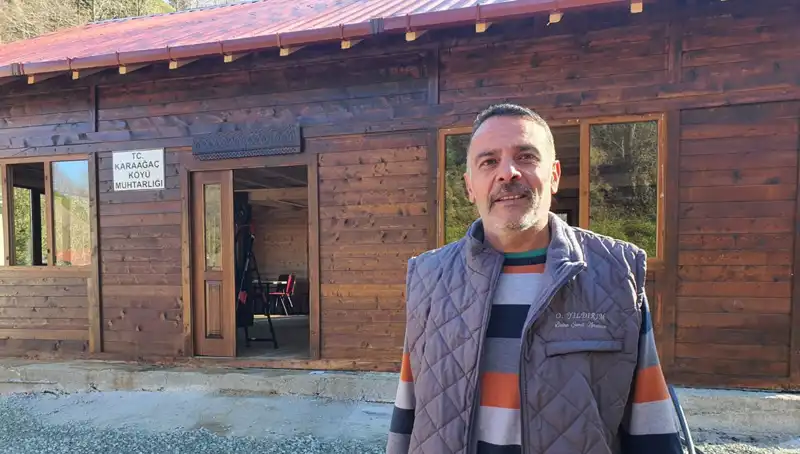Hayvanlarını Satarak Ahşaptan Sosyal Tesis Yapan Muhtarın Hikayesi