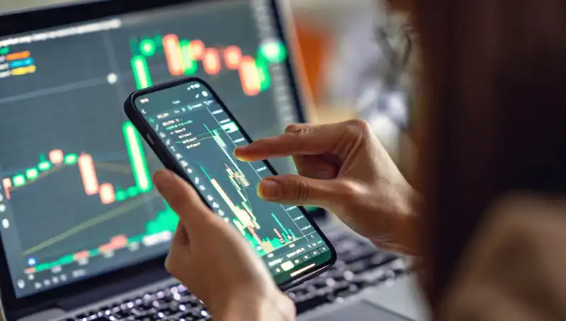 CME Group'un Solana Vadeli İşlemleri: Fiyat Değişimleri ve Psikolojik Etkileri