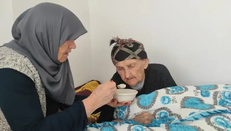 102 Yaşındaki Kezik Nine'nin Uzun Yaşam Sırrı: Sağlık İpuçları ve Beslenme Alışkanlıkları