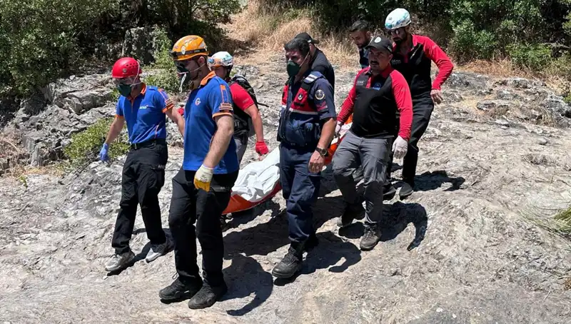 Kayalıkların Arasında Sır Ölüm: Psikoloji Üzerindeki Etkileri