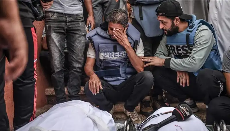 Gazze'deki Gazetecilerin Soykırım Eylemi Üzerine Dikkat Çeken Gözlemler