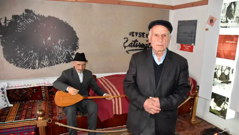 Aşık Veysel'in Kayıp Hikayesi: "Ben Asıl Şimdi Kör Oldum" Sözüyle Yürek Burkuyor