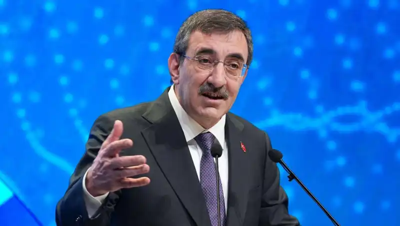 Sorumlu Siyaset ve Ekonomi: Cevdet Yılmaz'dan Boykot Çağrılarına Sert Yanıt