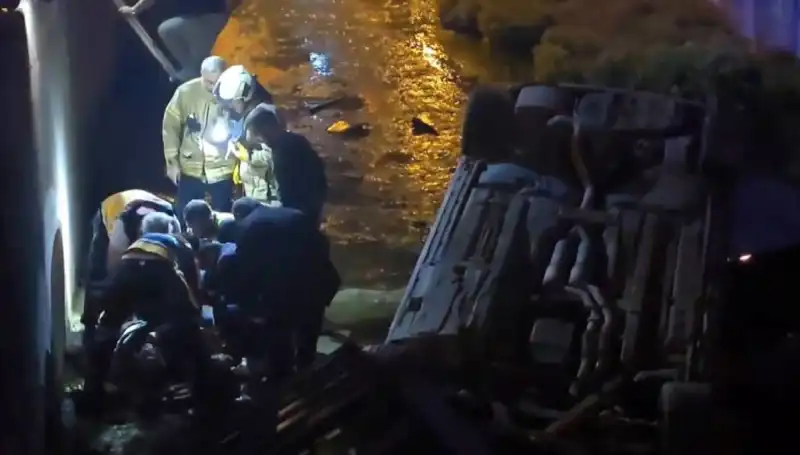 Yaralıyı Kurtaran İtfaiye, Kaçan Sürücü Psikolojisini Sorguladı