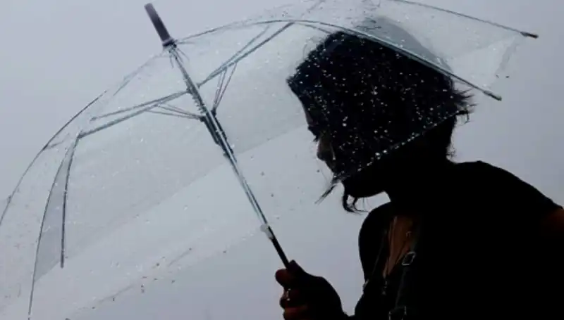 Sonbaharda Duygusal Bunalım: Yağışlı Hava Ruh Halimizi Nasıl Etkiliyor?
