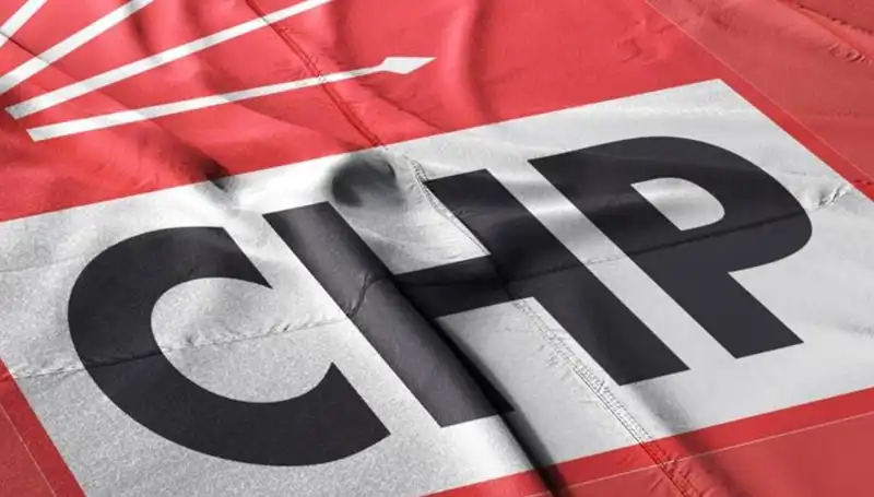 CHP'li Meclis Üyesi Murat Salman'dan Şaşırtan İstifa: Nedenleri ve Sonuçları