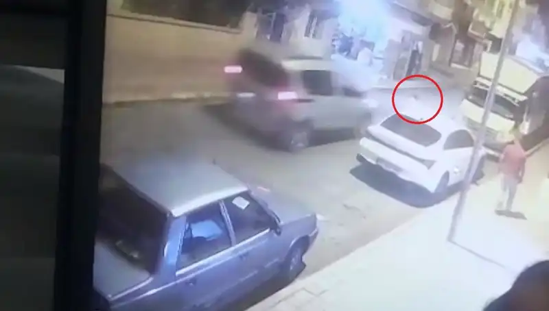 Yola Fırlayan Çocuğa Araç Çarpması: Psikolojik Etkileri ve Aileyi Neler Bekliyor?