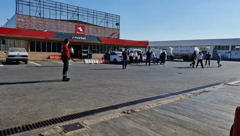 İki Aile Arasındaki Omuz Atma Kavgası: Akaryakıt İstasyonunda Neler Oldu?